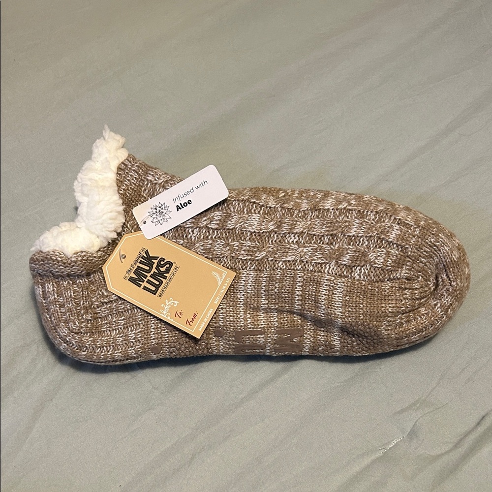 Muk Luks Tan Knit Slipper Socks with Fluffy Lining